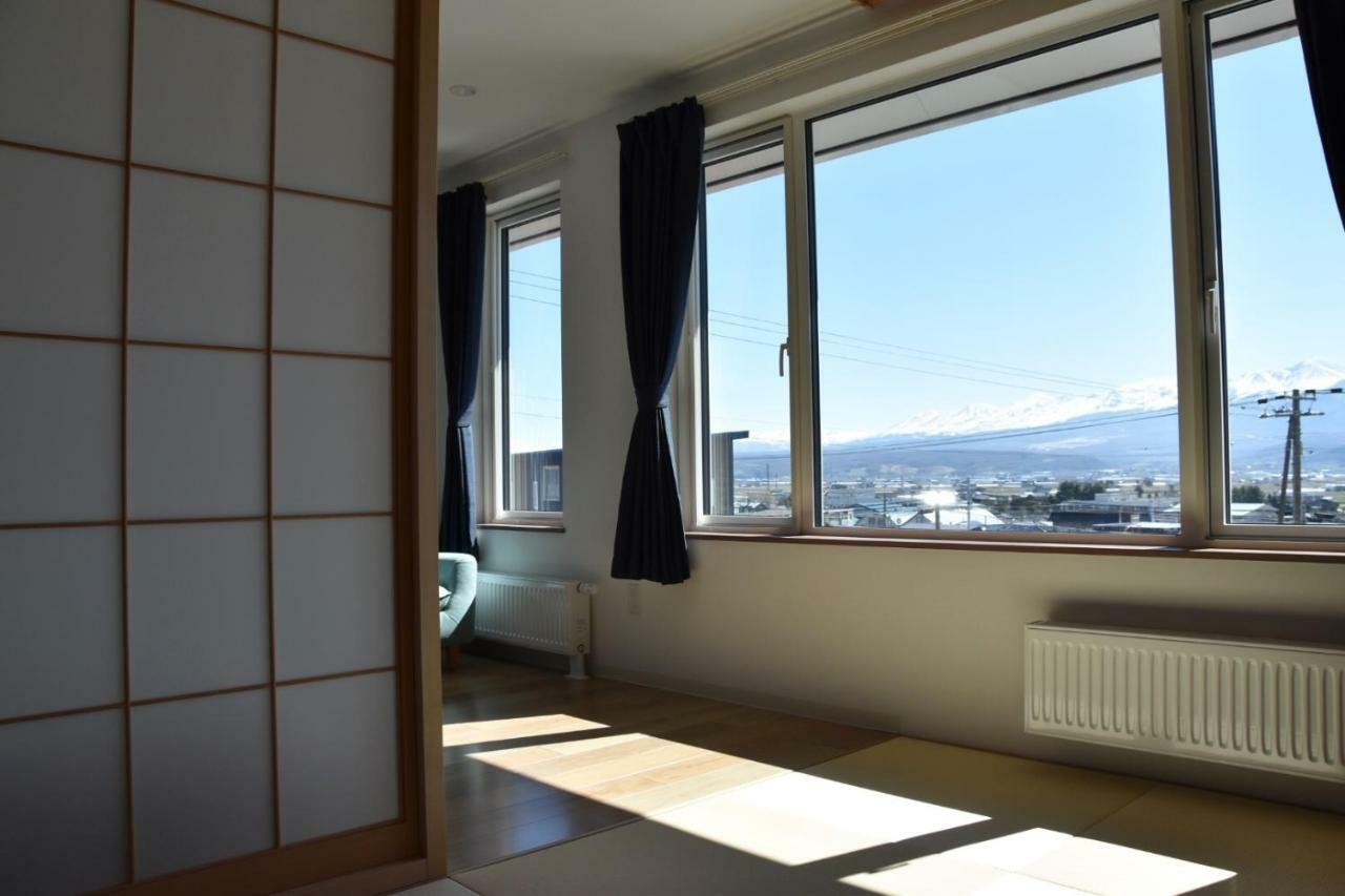 Hotel Hanafuji Inn Nakafurano Екстер'єр фото