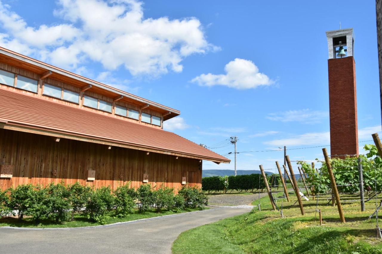 Hotel Hanafuji Inn Nakafurano Екстер'єр фото